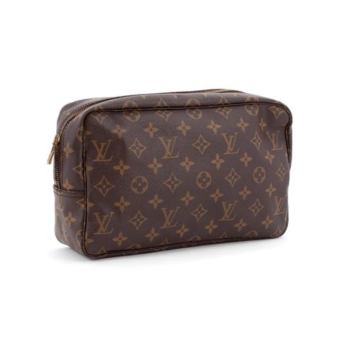louis vuitton washbag